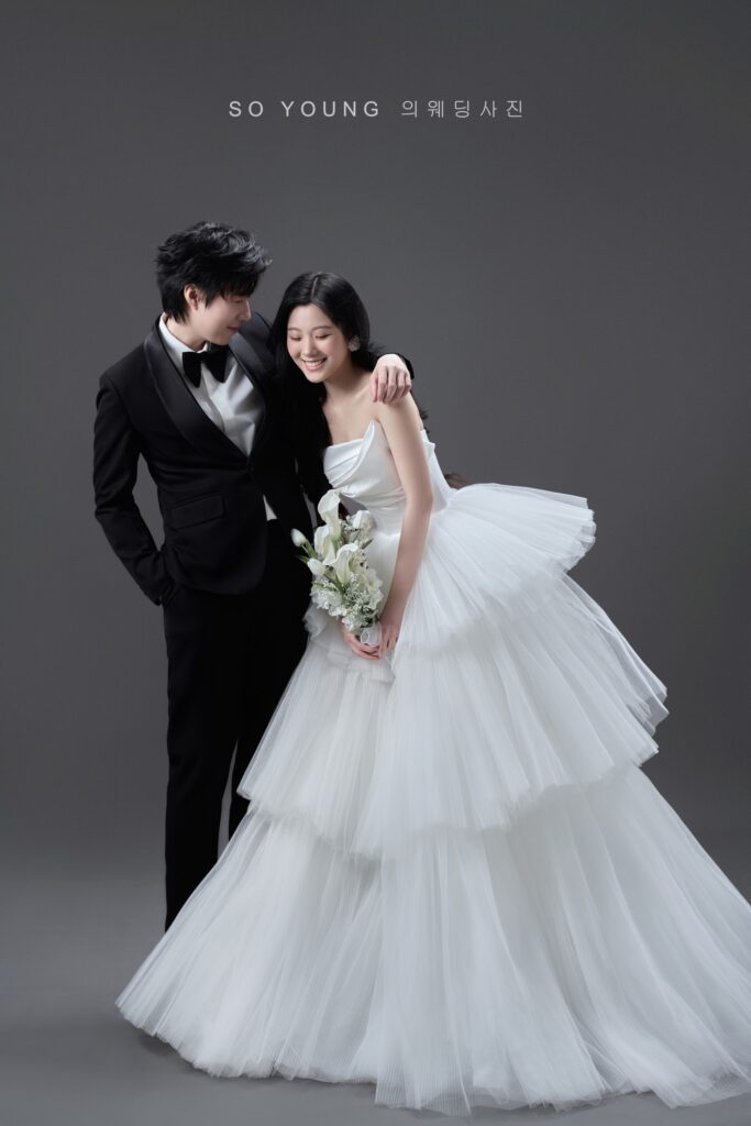 Choi Jae Hoon - Nhà thiết kế của những ngôi sao hàng đầu Hàn Quốc chia sẻ  về xu hướng váy cưới 2024